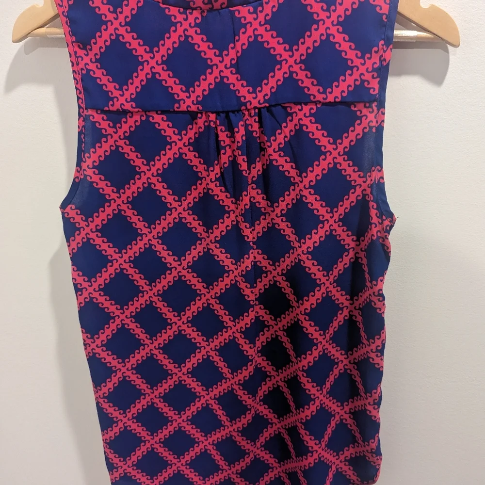 Top - Picture 3 of 3